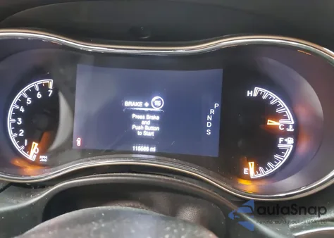 2015 Jeep Grand Cherokee Limited z USA, uszkodzony, nr VIN 1C4RJFBG0FC650522